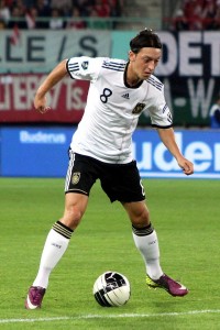 640px-Mesut_Özil,_Germany_national_football_team_(04)